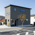 新築　店舗兼住宅　店舗付き住宅　美容院　３階建て